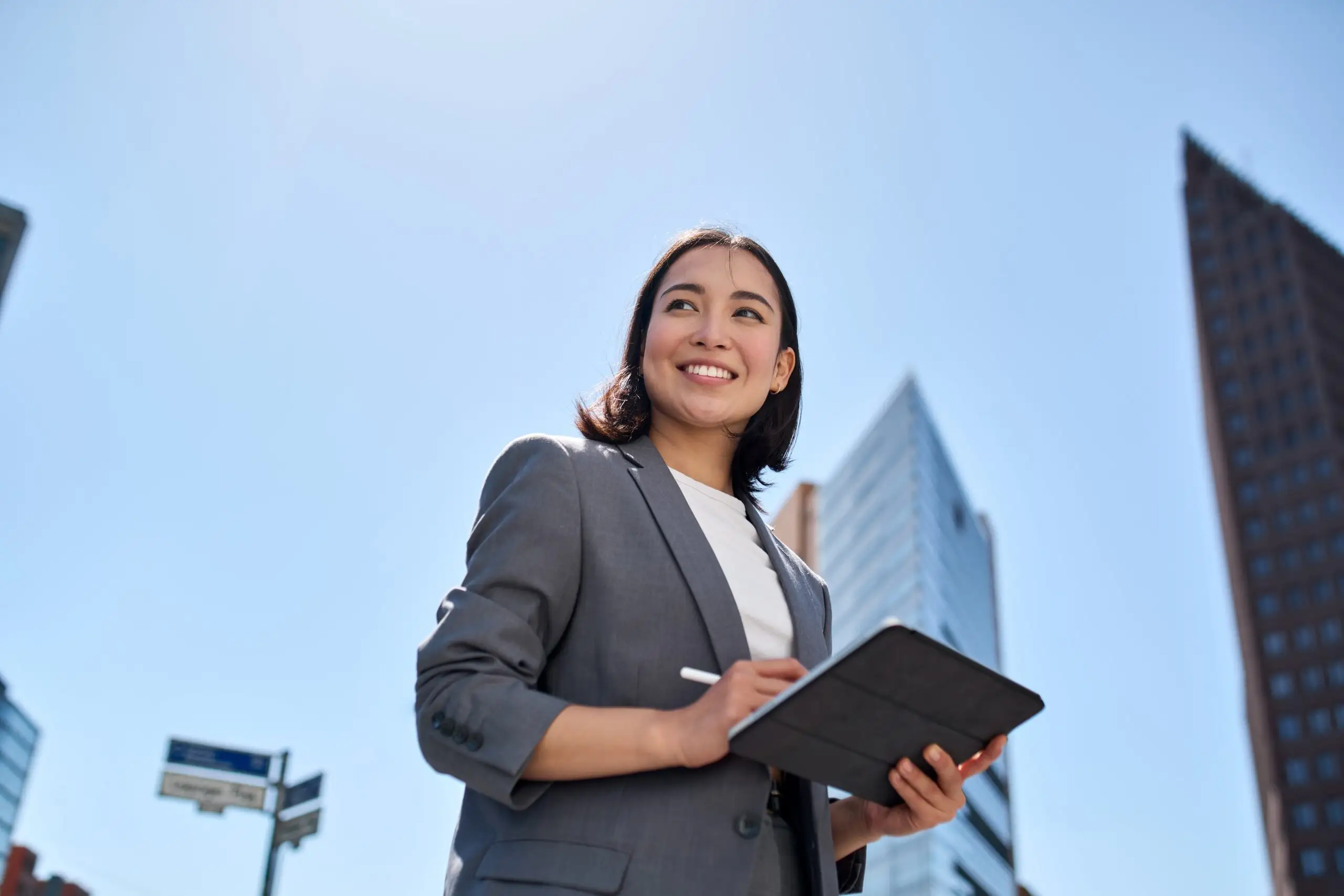 https://knelearn.com/wp-content/uploads/2025/07/shutterstock_2177147503-scaled-1.webp